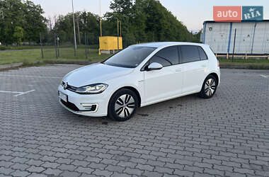 Хетчбек Volkswagen e-Golf 2019 в 