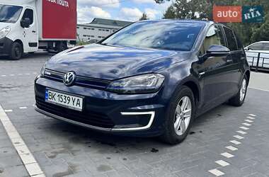 Хэтчбек Volkswagen e-Golf 2014 в Сарнах