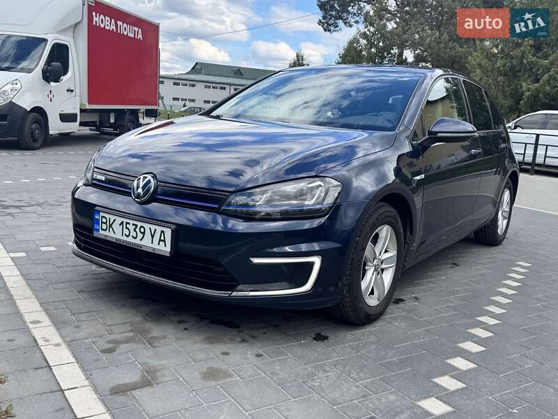 Volkswagen e-Golf 2014