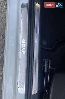 Хетчбек Volkswagen e-Golf 2020 в 