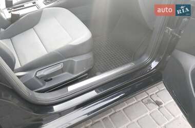 Хэтчбек Volkswagen e-Golf 2014 в 