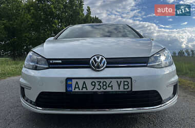 Хетчбек Volkswagen e-Golf 2017 в Києві