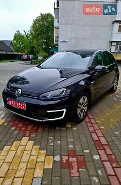 Хэтчбек Volkswagen e-Golf 2015 в Звягеле