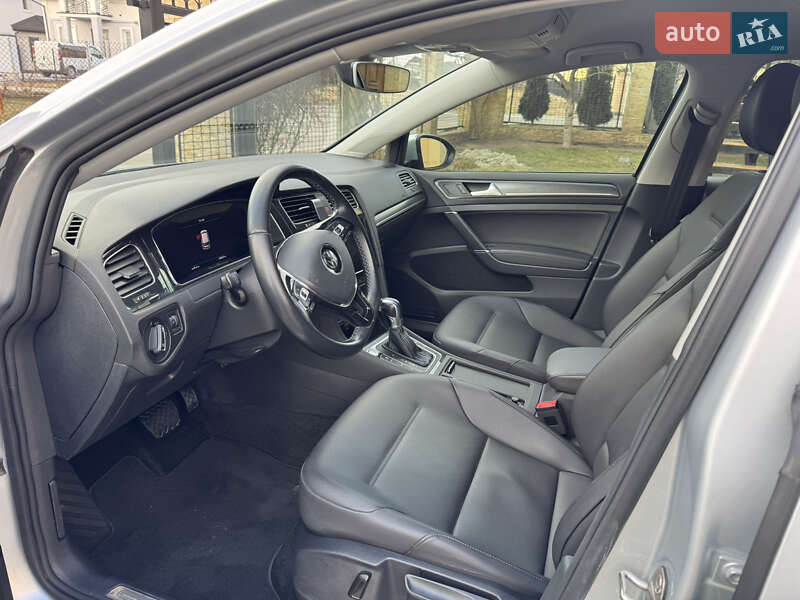 Хетчбек Volkswagen e-Golf 2019 в Львові