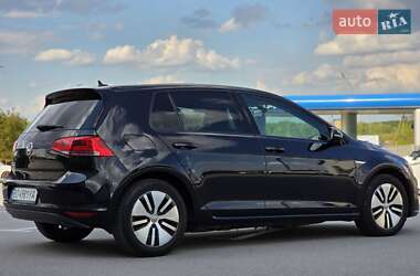 Хэтчбек Volkswagen e-Golf 2015 в 