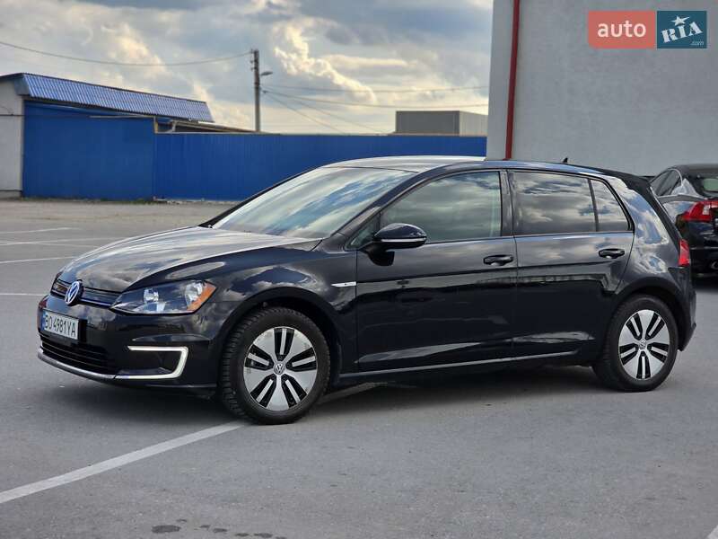 Хетчбек Volkswagen e-Golf 2015 в Тернополі
