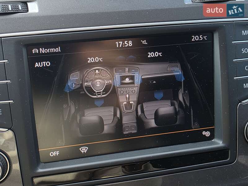 Хетчбек Volkswagen e-Golf 2015 в Тернополі