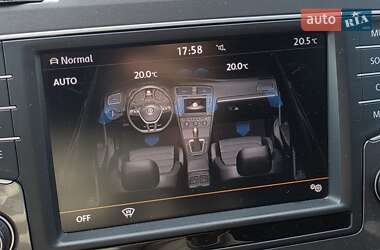 Хэтчбек Volkswagen e-Golf 2015 в 