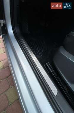 Хэтчбек Volkswagen e-Golf 2015 в 