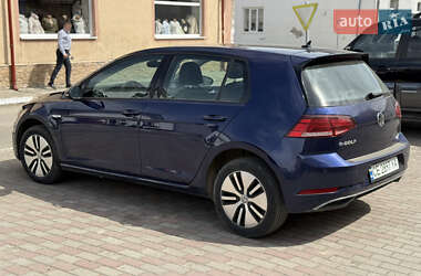 Хетчбек Volkswagen e-Golf 2017 в 