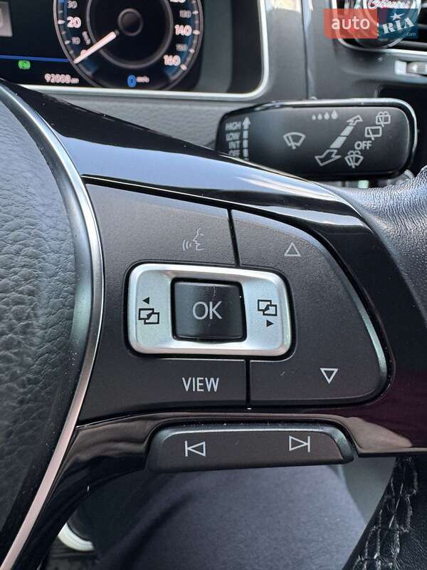 Хетчбек Volkswagen e-Golf 2019 в Запоріжжі