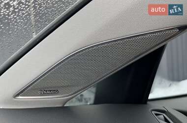 Хетчбек Volkswagen e-Golf 2015 в 
