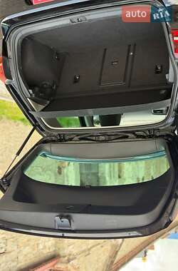 Хэтчбек Volkswagen e-Golf 2015 в 