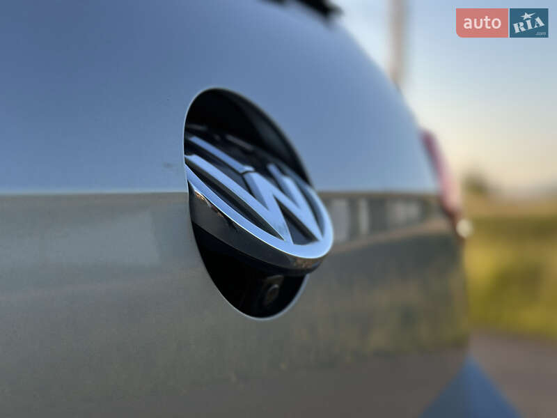 Хэтчбек Volkswagen e-Golf 2017 в Ужгороде фото 13 Хэтчбек Volkswagen e-Golf 2017 в Ужгороде