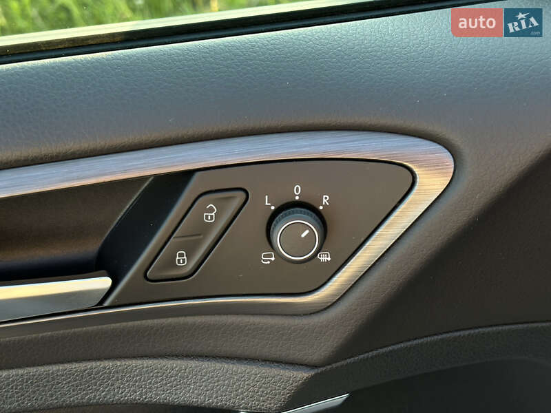 Хэтчбек Volkswagen e-Golf 2017 в Ужгороде фото 17 Хэтчбек Volkswagen e-Golf 2017 в Ужгороде