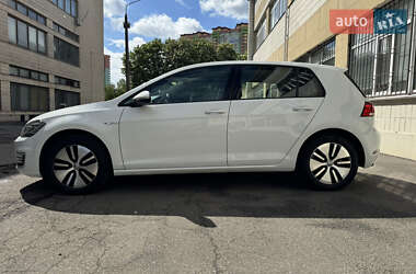 Хэтчбек Volkswagen e-Golf 2020 в 