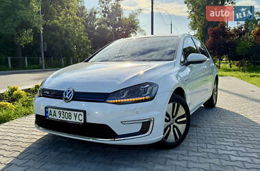 Хэтчбек Volkswagen e-Golf 2016 в Киеве