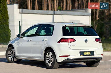 Хетчбек Volkswagen e-Golf 2017 в 