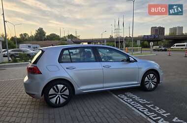 Хетчбек Volkswagen e-Golf 2016 в 