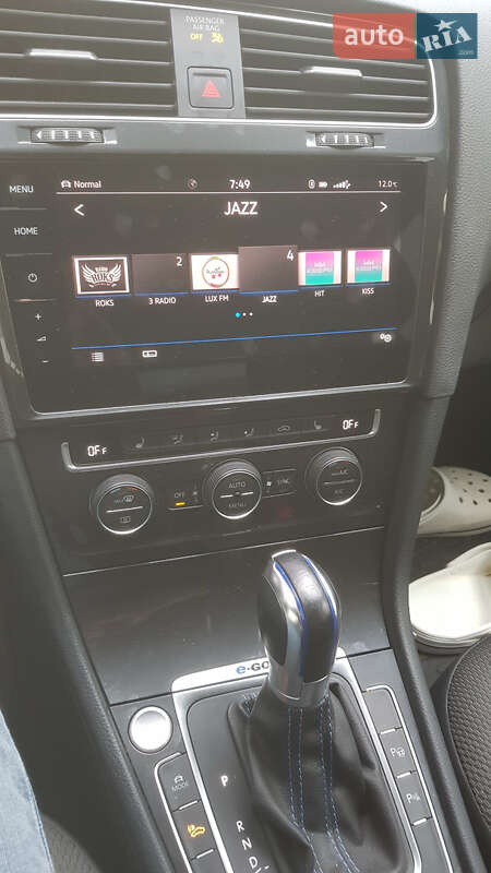 Хетчбек Volkswagen e-Golf 2019 в Львові