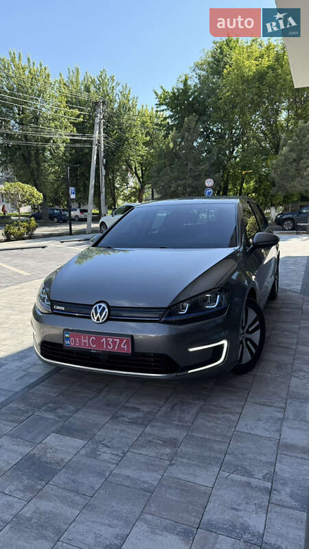 Хетчбек Volkswagen e-Golf 2014 в Ужгороді