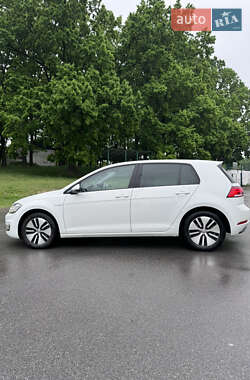 Хэтчбек Volkswagen e-Golf 2018 в Киеве