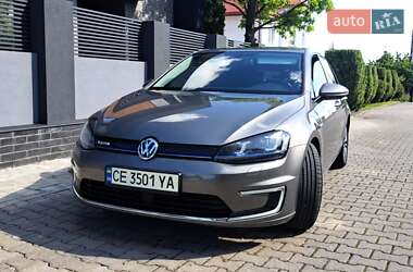 Хэтчбек Volkswagen e-Golf 2016 в 