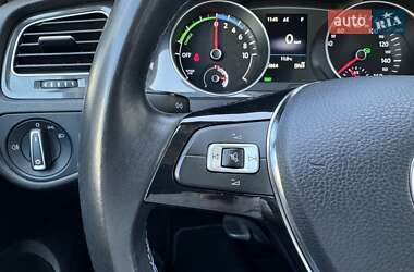 Хэтчбек Volkswagen e-Golf 2020 в 