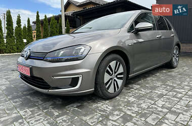 Хэтчбек Volkswagen e-Golf 2015 в Киеве