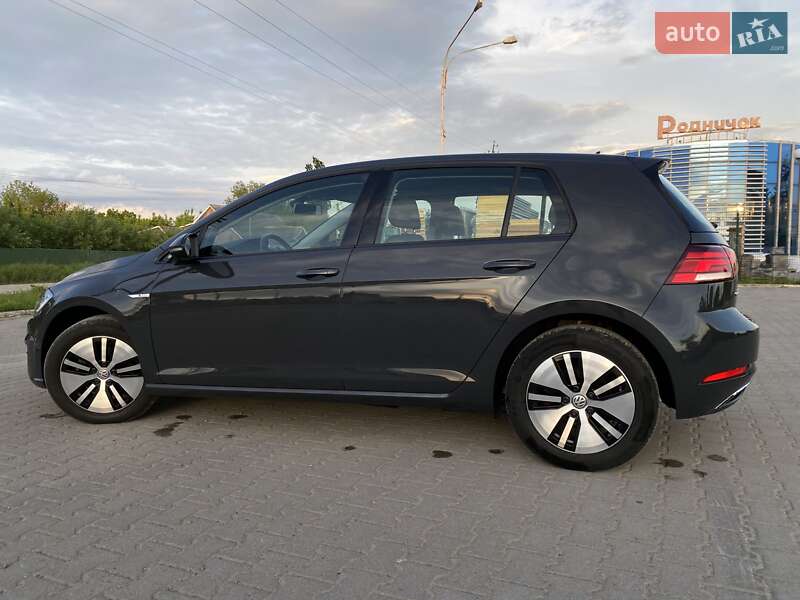 Хетчбек Volkswagen e-Golf 2020 в Хотині