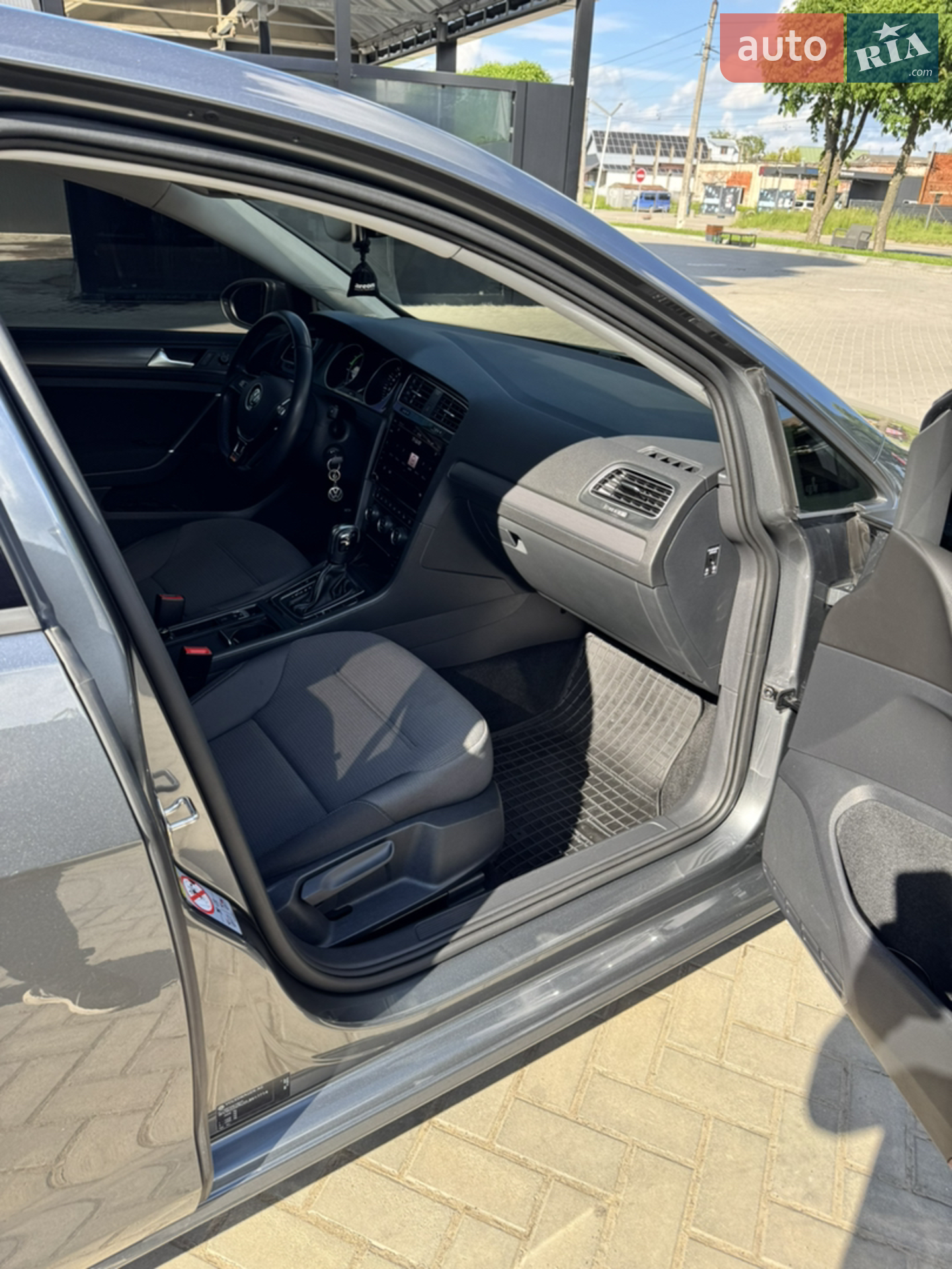 2020 Volkswagen Golf - мініатюра 15