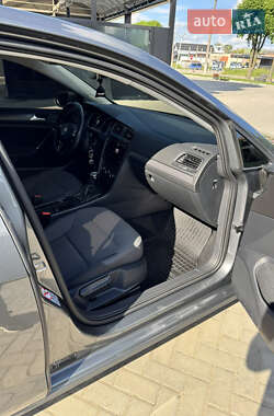 Хэтчбек Volkswagen e-Golf 2020 в 