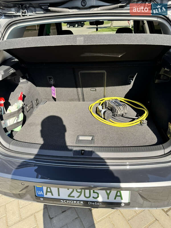 Хэтчбек Volkswagen e-Golf 2020 в Ивано-Франковске