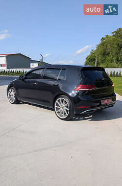 Хетчбек Volkswagen e-Golf 2018 в 