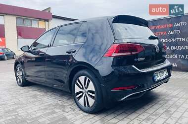 Хетчбек Volkswagen e-Golf 2019 в 