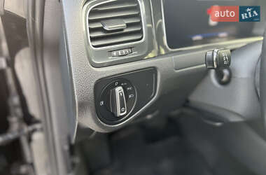 Хетчбек Volkswagen e-Golf 2020 в 