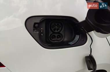Хэтчбек Volkswagen e-Golf 2014 в 