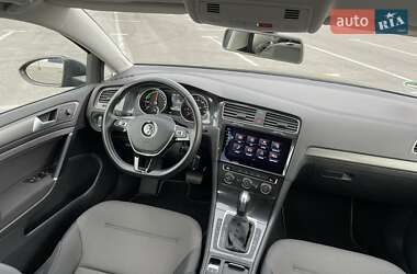 Хетчбек Volkswagen e-Golf 2020 в 
