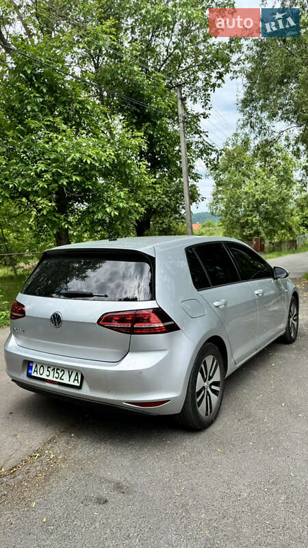 Хетчбек Volkswagen e-Golf 2015 в Мукачевому