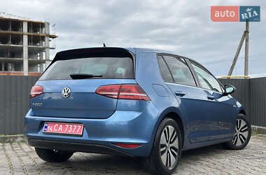 Хетчбек Volkswagen e-Golf 2015 в 