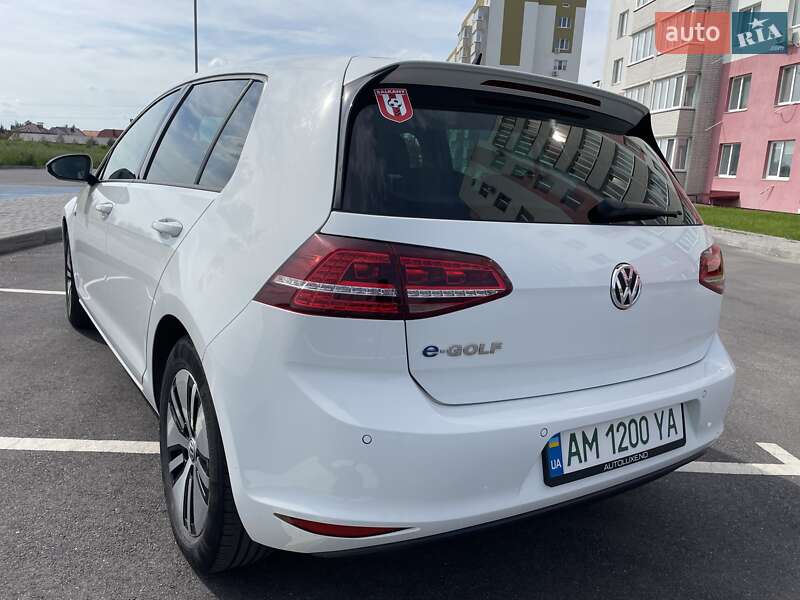 Хетчбек Volkswagen e-Golf 2015 в Вінниці