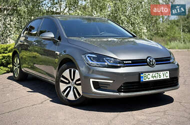 Хэтчбек Volkswagen e-Golf 2019 в 
