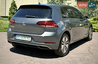 Хэтчбек Volkswagen e-Golf 2019 в 