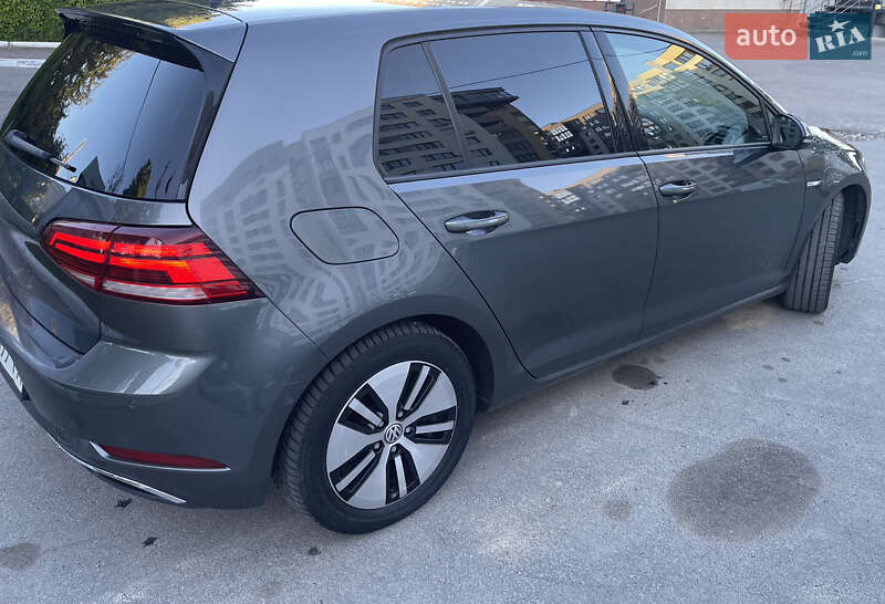 Хетчбек Volkswagen e-Golf 2018 в Тернополі