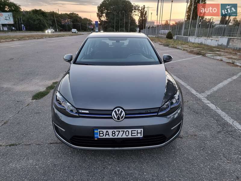Хетчбек Volkswagen e-Golf 2018 в Кропивницькому