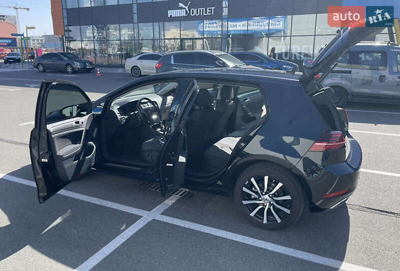 Хетчбек Volkswagen e-Golf 2018 в Тернополі