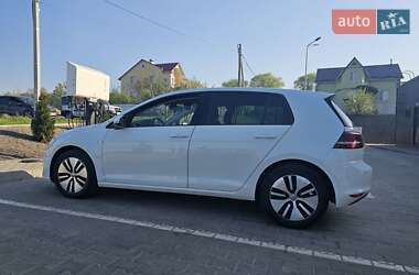 Хетчбек Volkswagen e-Golf 2016 в 