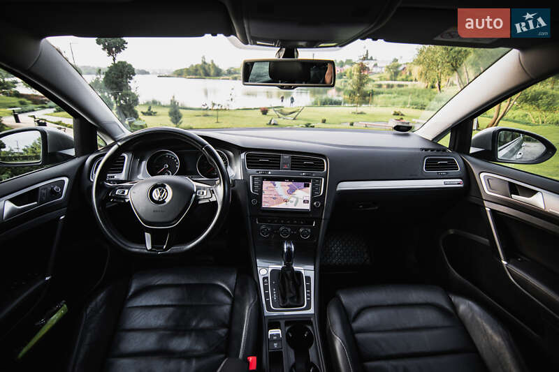 Хетчбек Volkswagen e-Golf 2016 в Умані