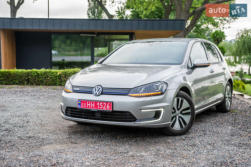 Хетчбек Volkswagen e-Golf 2016 в Умані
