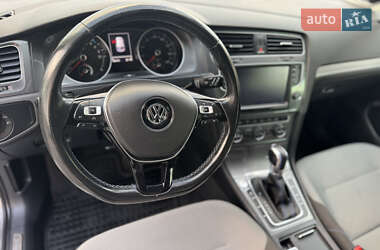 Хэтчбек Volkswagen e-Golf 2015 в 